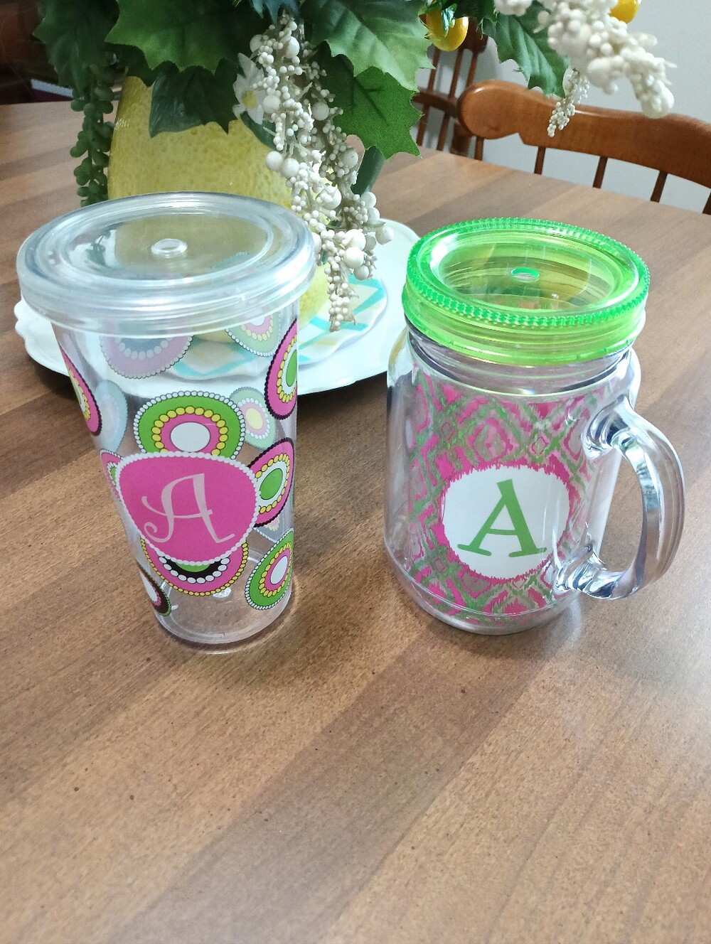 🌺NWOT 2 Decorative Initial "A" Acrylic Drink Cups🌺 - Picture 1 of 10